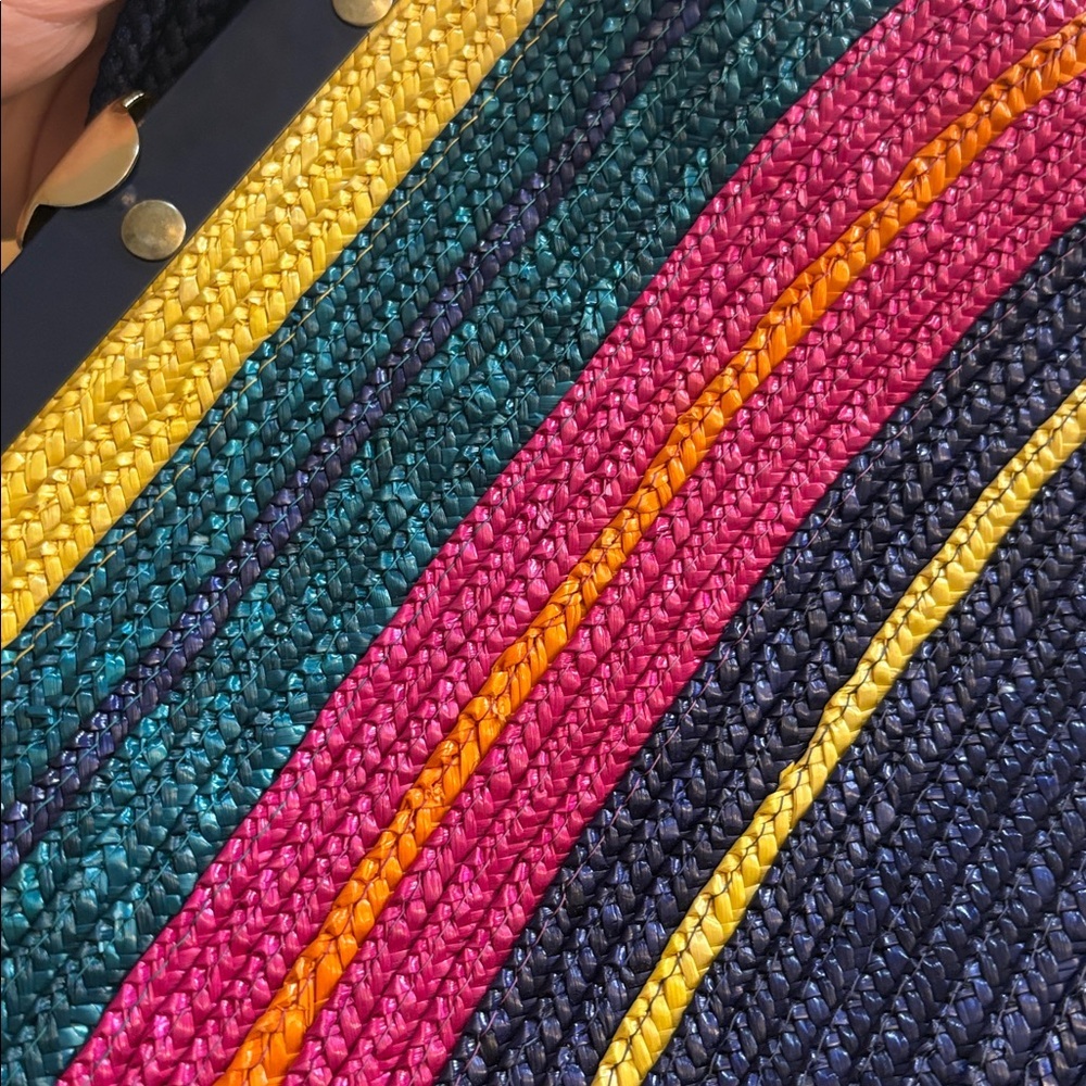 Vintage Multicolor Woven Straw Shoulder Bag – Brass Frame &‎ Braided Strap - Picture 14 of 16
